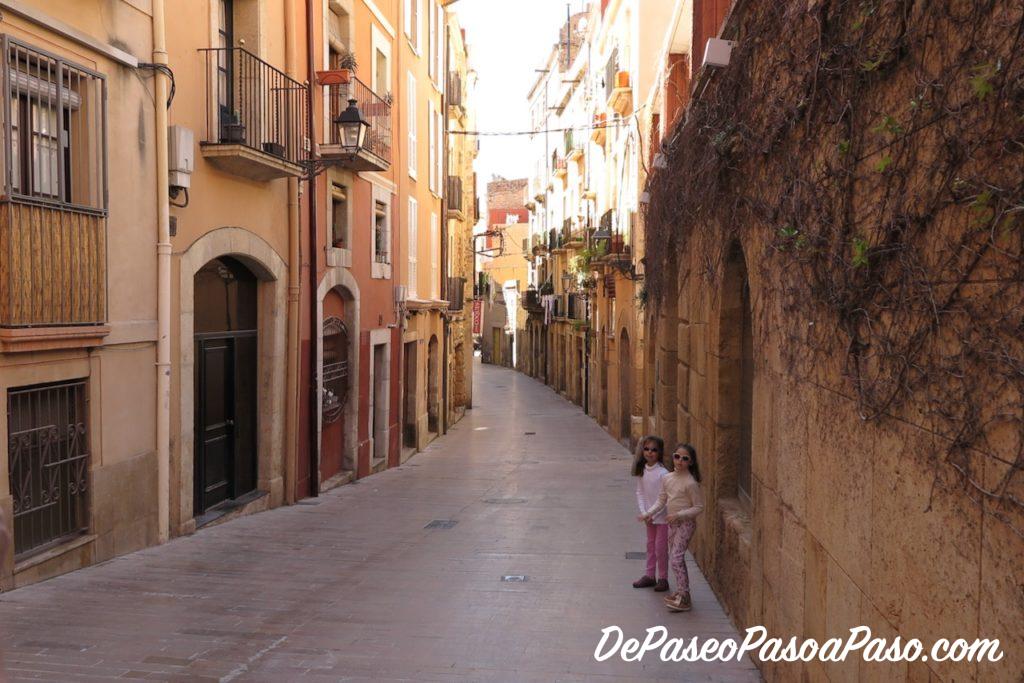 Calle barrio histórico Tarragona