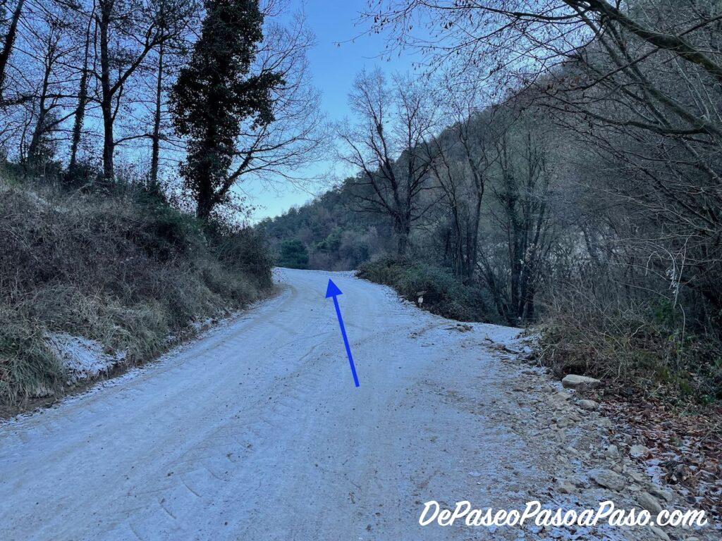 Indicaciones de camino a Gorg Negre congelado