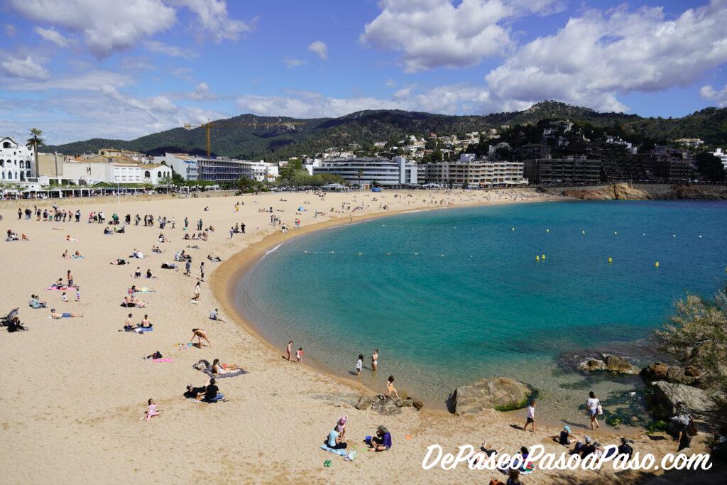 Playa Gran desde las murallas de Tossa de Mar