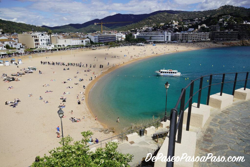 Playa Gran desde las murallas de Tossa de Mar
