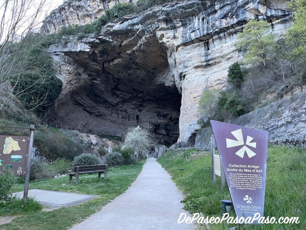 Exterior de la cueva